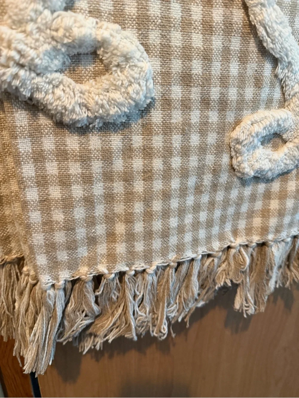 Gingham taupe and cream with cream 3d Pom bows throw blanket nwt